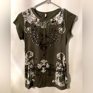 East Way NWOT short sleeve graphic tee medium